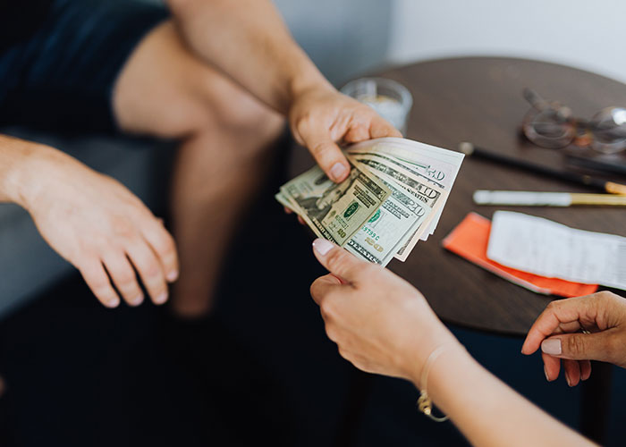 "I Make Sure He Knows It Costs Me Nothing": Woman Gets Split Opinions When She Shares Her Revenge Story Towards Her Husband