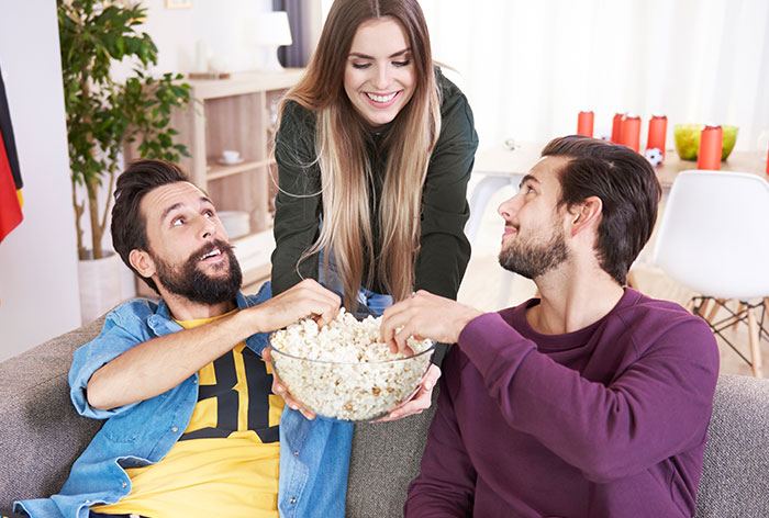 &ldquo;I Was So Confused&rdquo;: Wife Wonders If She&rsquo;s A Jerk For Refusing To Wear Husband&rsquo;s &ldquo;Hilarious&rdquo; Yet Humiliating Gift