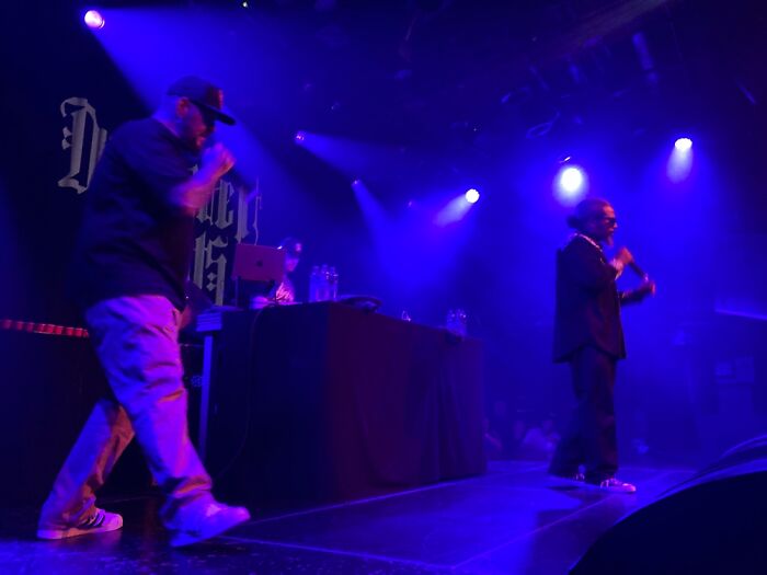 Frontrow At A Oldschool Hiphop Concert