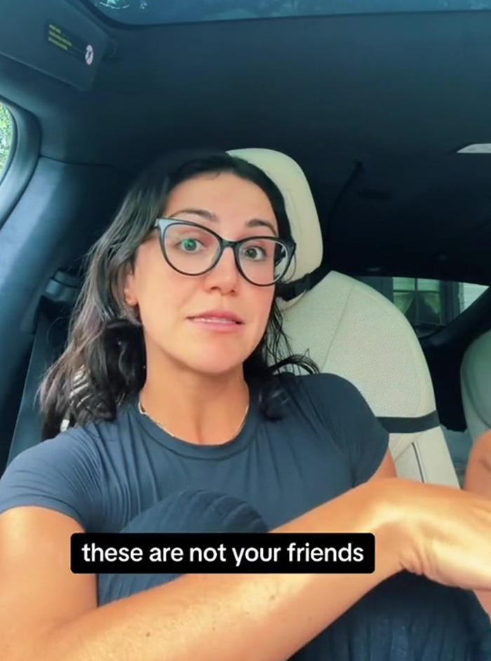 3 Y.O. Joins A Random Birthday Party In A Park, They Refuse To Give Her A Piece Of Cake, Mother Shares Her Surprise Online