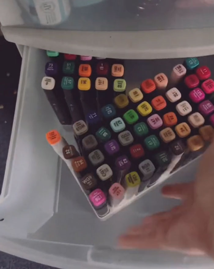 Mom Shows The Transformation Of Her Daughter&rsquo;s Room Before And After Cleaning, A Lot Of People Are Not Happy About It