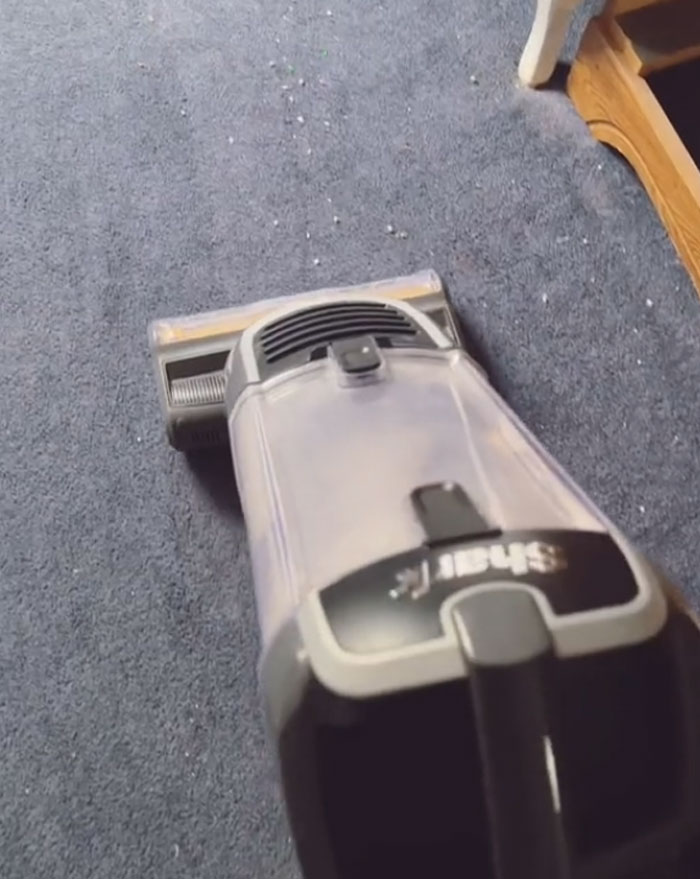 Mom Shows The Transformation Of Her Daughter&rsquo;s Room Before And After Cleaning, A Lot Of People Are Not Happy About It