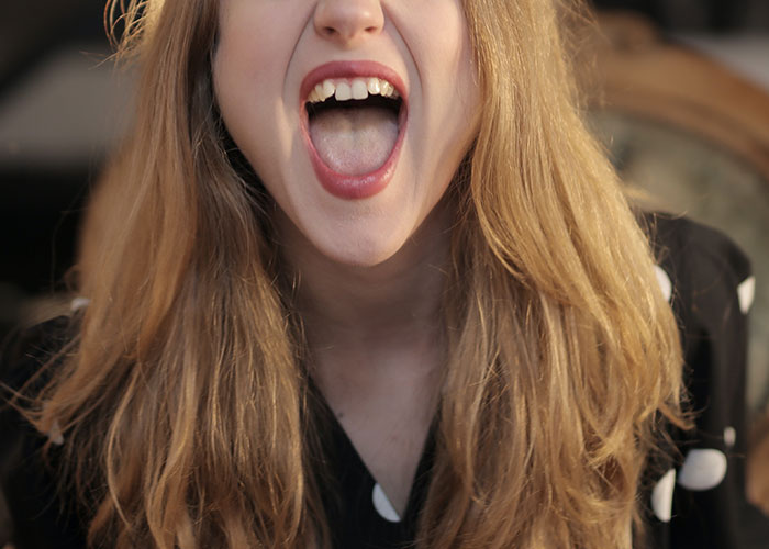 Pregnant Mom Of 5 Threatens To Kick Her Oldest Son Out For Not Helping With The Kids, Another Son Finds Her Post Online And Exposes Her Dirty Laundry