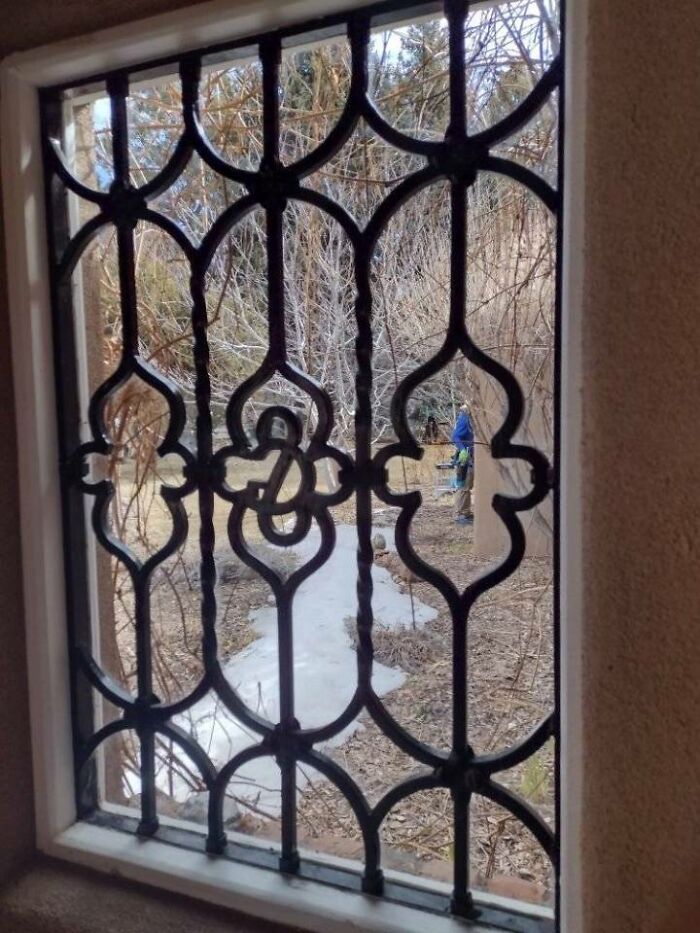 I'm A Professional Window Cleaner, I've Been At It For 6 Years Now. This Grate Is Purely Aesthetic. Seemed Like A Good Idea At The Time, I Suppose