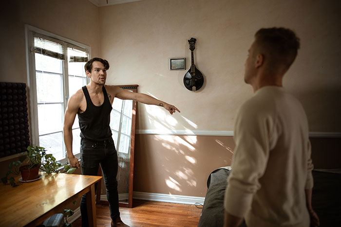 “Forgot To Eat Pizza In Italy”: 30 People Share Their Deepest Regrets From Their 20s, Ranging From Humorous To Tragic