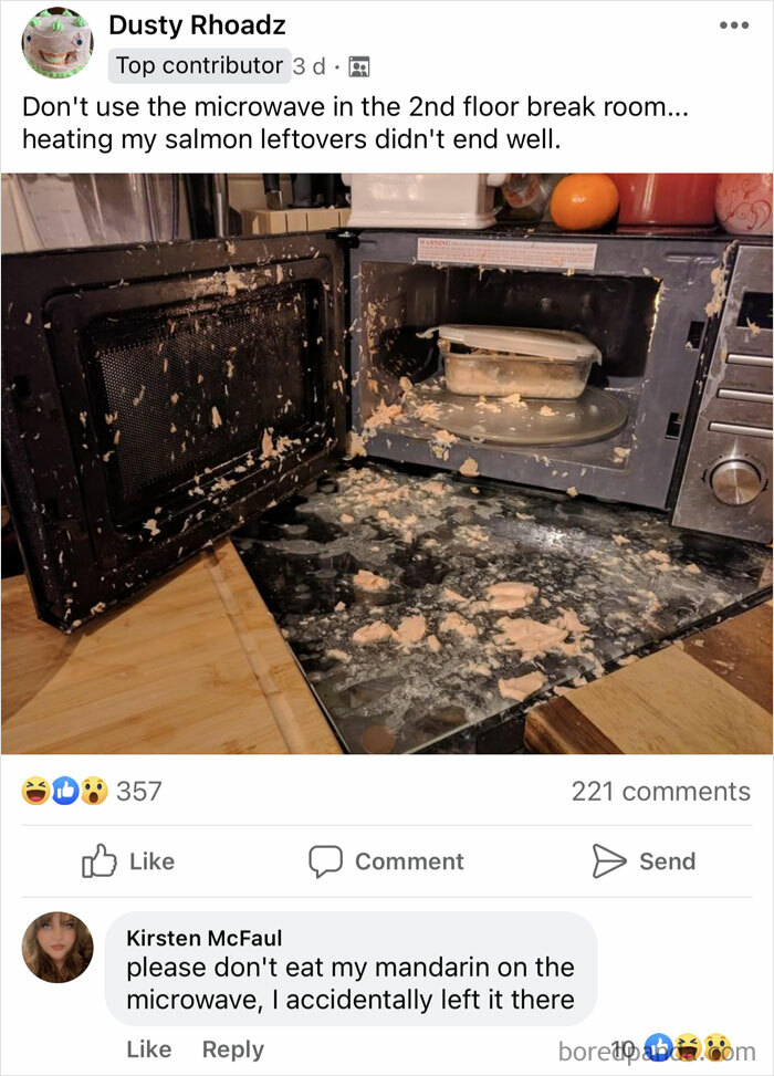 People-Pretend-They-Work-Same-Office