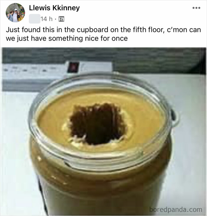 People-Pretend-They-Work-Same-Office