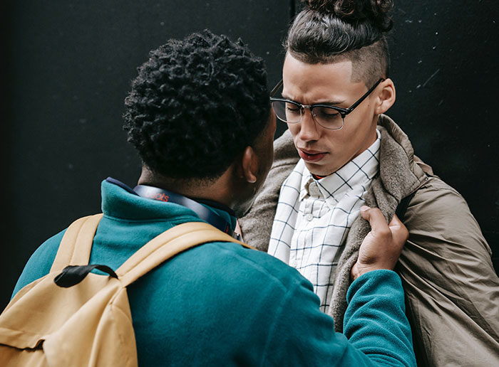 30 People Reveal The Deeply Disturbing Secrets They Uncovered About Someone Close To Them, Leaving Them Shocked And Traumatized