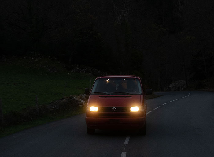 "I See Flashing Lights In My Rearview": Tailgater Learns His Lesson The Hard Way As It Leads To Police Intervention