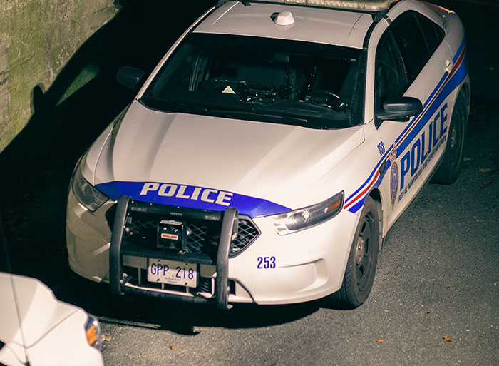 "I See Flashing Lights In My Rearview": Tailgater Learns His Lesson The Hard Way As It Leads To Police Intervention