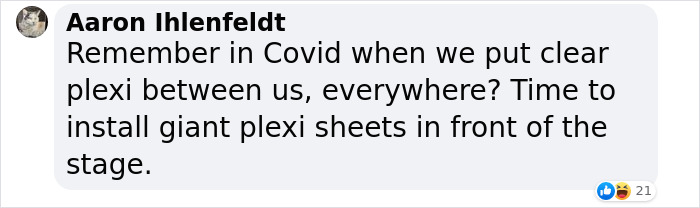 Pink&rsquo;s Fan Throws Late Mother&rsquo;s Ashes At Singer During Concert, She Responds