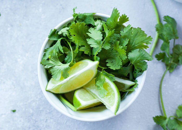 Someone Asks Waiters And Waitresses To Share The Strangest Thing Someone Has Asked Them For, And 30 People Serve Their Answers