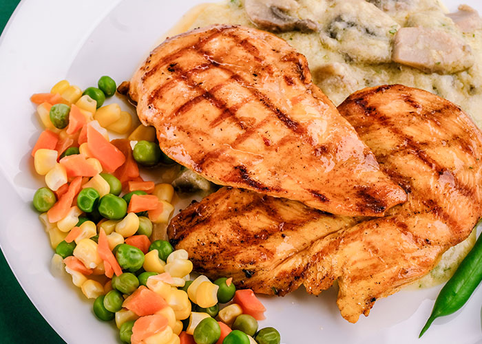 Someone Asks Waiters And Waitresses To Share The Strangest Thing Someone Has Asked Them For, And 30 People Serve Their Answers