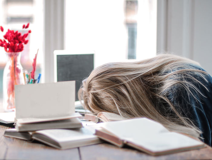 Someone Asks "What Is Something That Your Parents Did That You Will Never Forgive Them For?" And 35 People Deliver Heartbreaking And Honest Answers