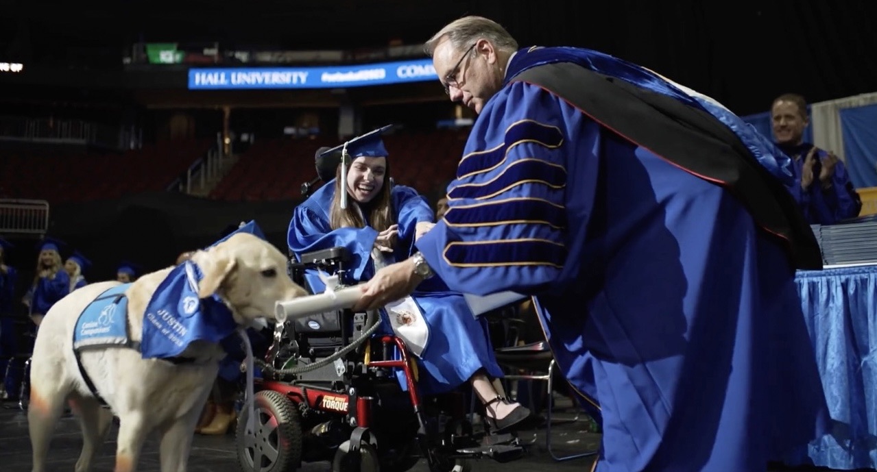 Video Showing A Service Dog Receiving A Diploma Alongside Owner With Disability Wins The Internet’s Hearts Video Showing A Service Dog Receiving A Diploma Alongside Owner With Disability Wins The Internet’s Hearts