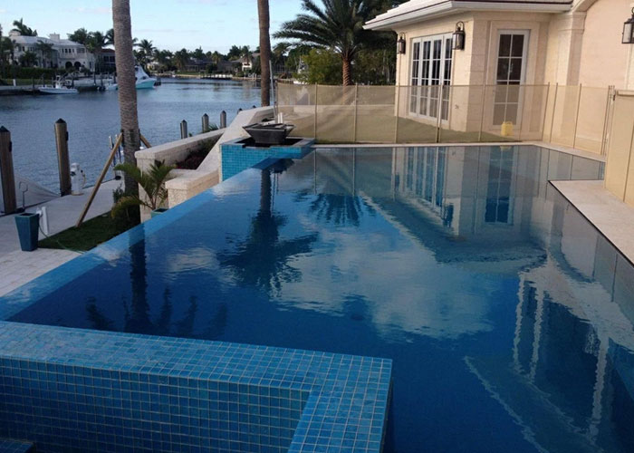 “Cases And Cases Of Gummy Bears In His Basement”: 30 Of The Wildest Things People Have Seen While Working For The Ultra Wealthy