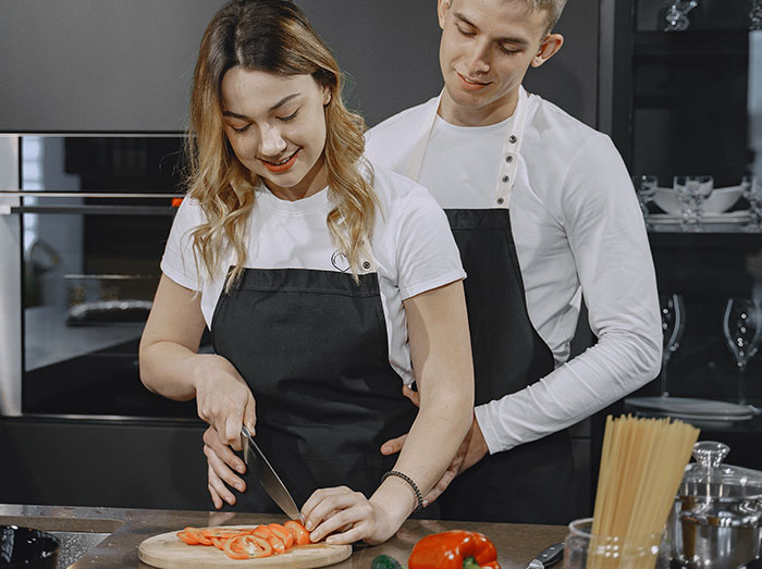 "It's Just Incredibly Patronizing": 30 Women Share Things Men Do Attempting To Be Helpful That Never Have The Intended Effect