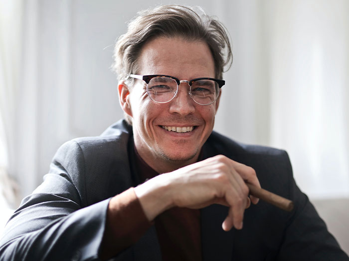 "It's Just Incredibly Patronizing": 30 Women Share Things Men Do Attempting To Be Helpful That Never Have The Intended Effect