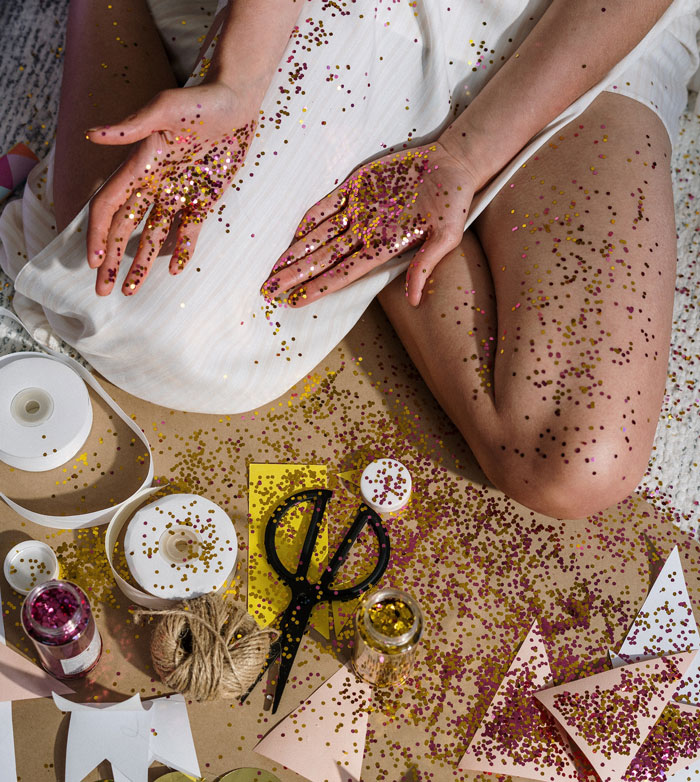 Woman Learns That Her Partner Is Not Loyal, Shares How She Covered His House In Glitter