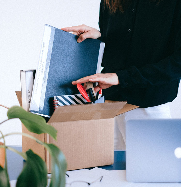 Boss Makes A &ldquo;Minor Spelling Mistake&rdquo; In Job Termination Letter, Eats Dirt When Employee Complies 