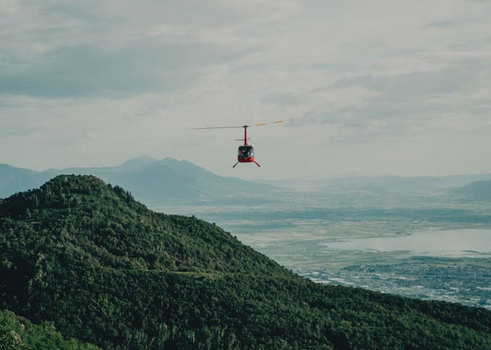 40 Things And Secrets People Saw In Their Professions That They Avoid Now