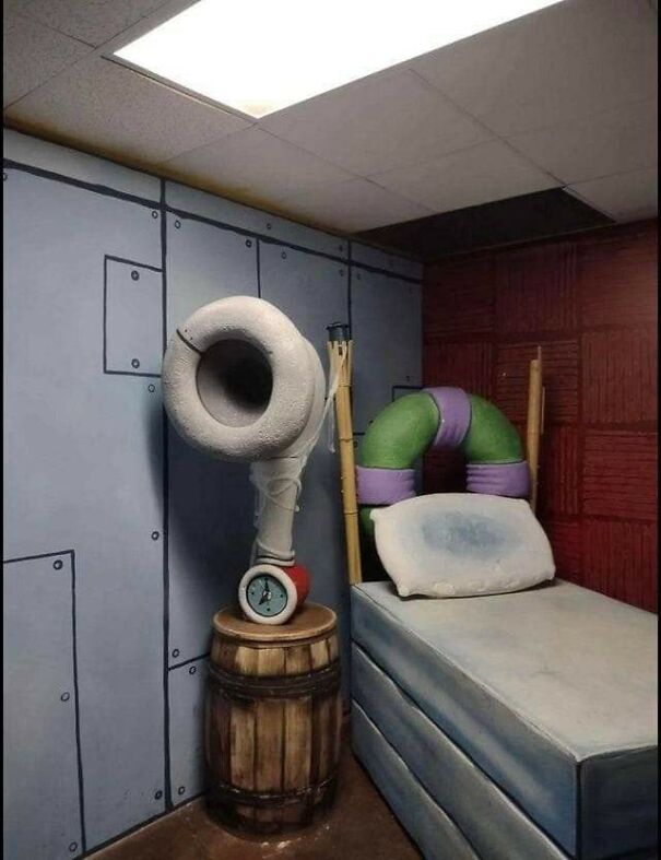 Bedrooms-With-Threatening-Auras-Photos