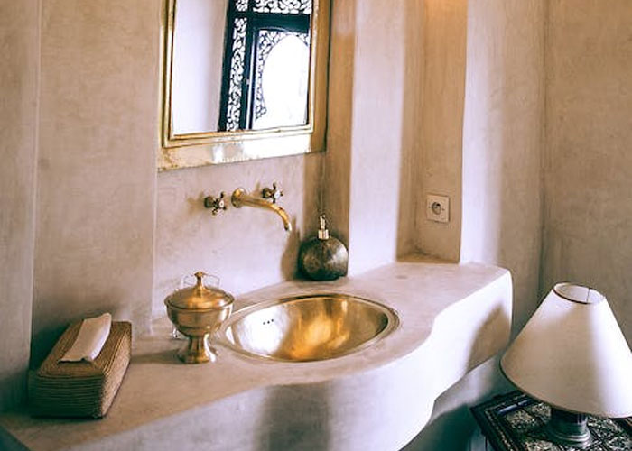 30 People Share "Really Dumb" Hobbies That Only Rich People Seem To Like