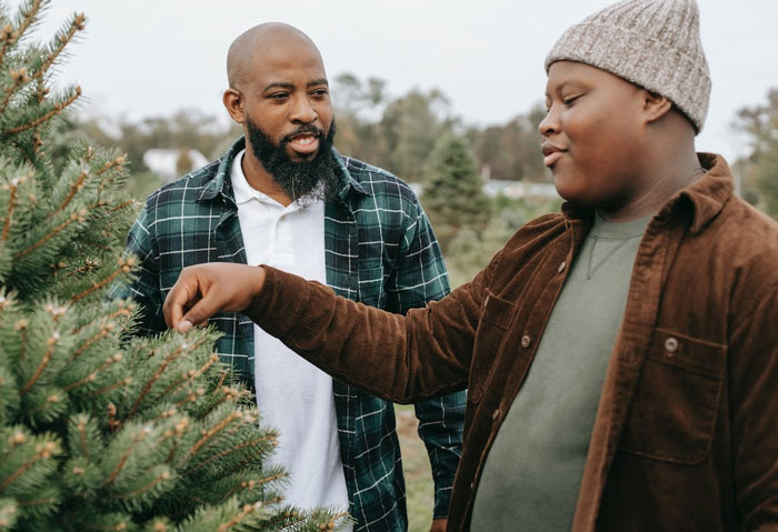 &ldquo;He Caught The Boys Kissing&rdquo;: Man Throws Fit Over Son Being Gay And His BF&rsquo;s Dad Not Telling Him