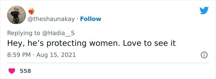 Woman Praises Guy For Giving Her A Note Saying Her Date Is A Red Flag After Listening To Their Convo