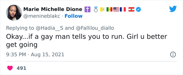 Woman Praises Guy For Giving Her A Note Saying Her Date Is A Red Flag After Listening To Their Convo