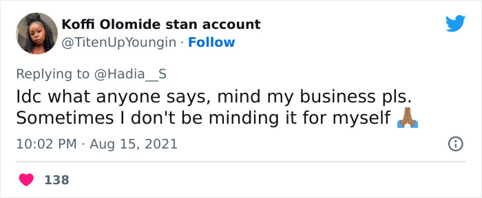 Woman Praises Guy For Giving Her A Note Saying Her Date Is A Red Flag After Listening To Their Convo