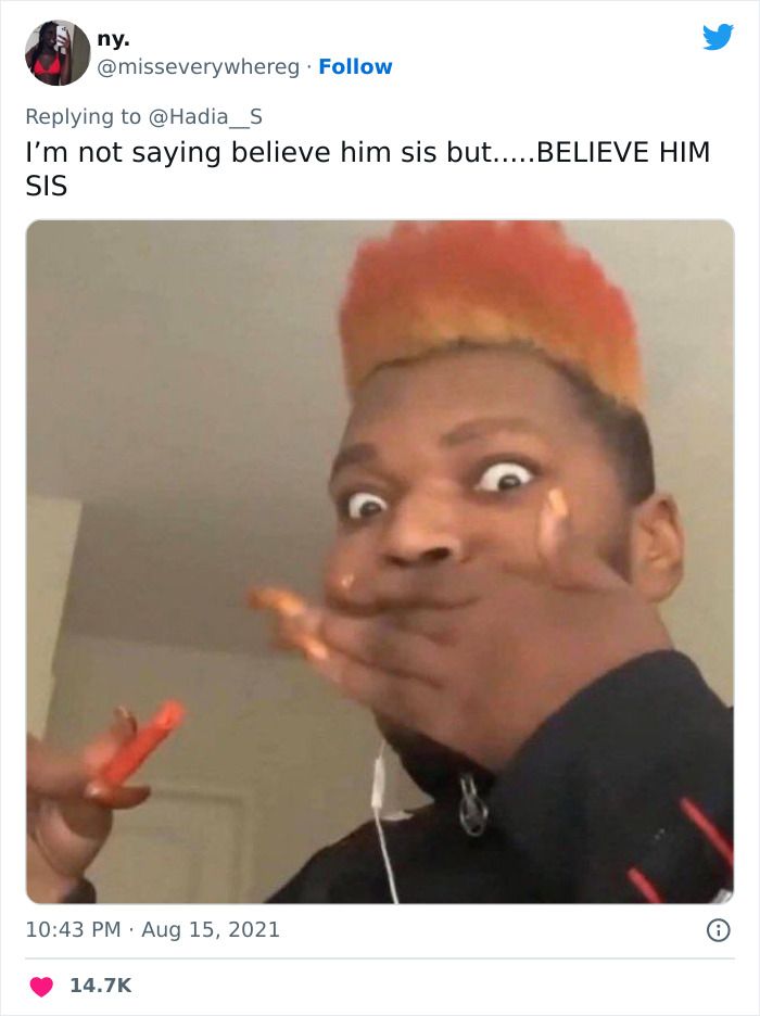 Woman Praises Guy For Giving Her A Note Saying Her Date Is A Red Flag After Listening To Their Convo