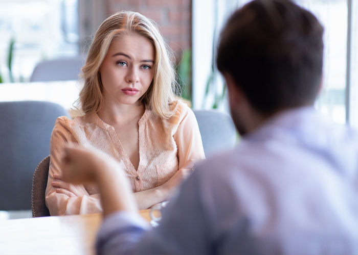 Guy&rsquo;s Tinder Conversation Goes Viral After He Got Ditched For A Date Idea, Sparking A Debate