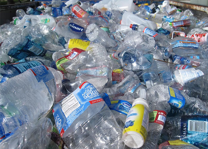 40 Things And Secrets People Saw In Their Professions That They Avoid Now