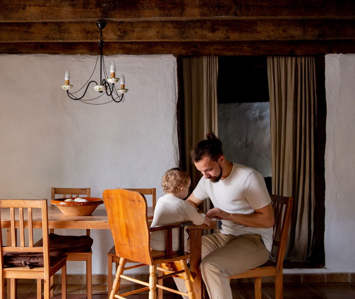 Bio Dad Thinks He Can Humiliate Daughter&rsquo;s Stepdad At BBQ, Gets Red Hot With Embarrassment Himself