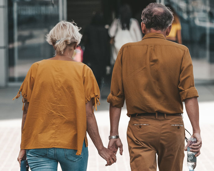 Person Refuses To Help Their &lsquo;Golden&rsquo; Child&rsquo; Brother As They Had To Make It All On Their Own