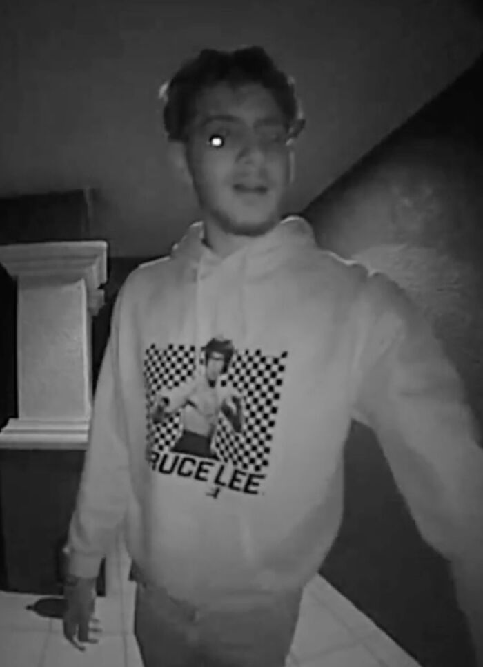 Doorbell Video Of A Guy Dropping Drunk Girl Off Goes Viral Doorbell Video Of A Guy Dropping Drunk Girl Off Goes Viral