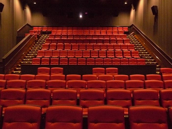 Karen Tries To Get Another Moviegoer Out Of His Seat At 'Oppenheimer', Gets Taken Out Of The Cinema Karen Tries To Get Another Moviegoer Out Of His Seat At 'Oppenheimer', Gets Taken Out Of The Cinema