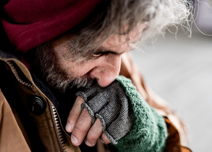 Worker Scolded For Trying To Buy A Homeless Man Pizza, Customer Finds A Brilliant Loophole