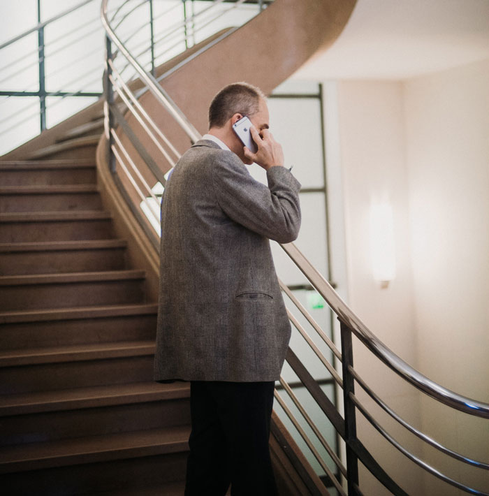 Karen Tries To Get Another Moviegoer Out Of His Seat At 'Oppenheimer', Gets Taken Out Of The Cinema Karen Tries To Get Another Moviegoer Out Of His Seat At 'Oppenheimer', Gets Taken Out Of The Cinema