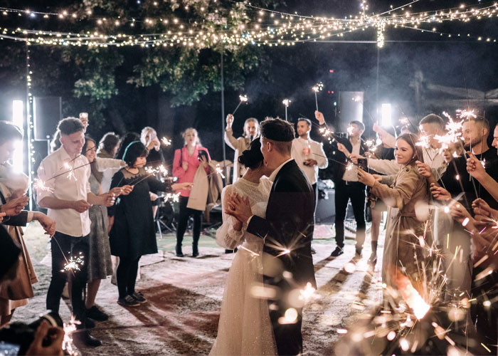 &ldquo;AITA For Uninviting My Mom From My Wedding?&rdquo;: Bride Doesn&rsquo;t Want Her Disabled Sister At Her Wedding, Causing Massive Rift In Family