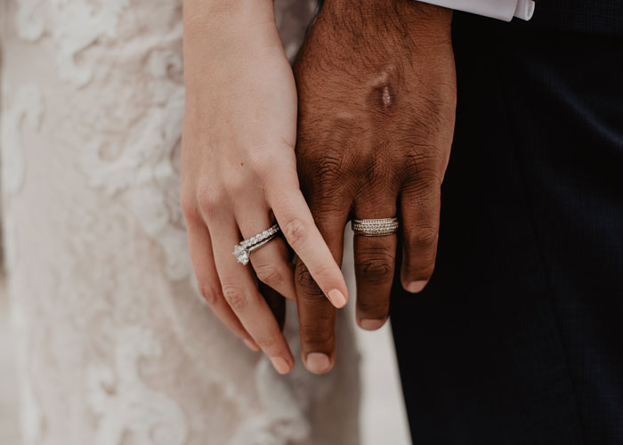 &ldquo;AITA For Uninviting My Mom From My Wedding?&rdquo;: Bride Doesn&rsquo;t Want Her Disabled Sister At Her Wedding, Causing Massive Rift In Family