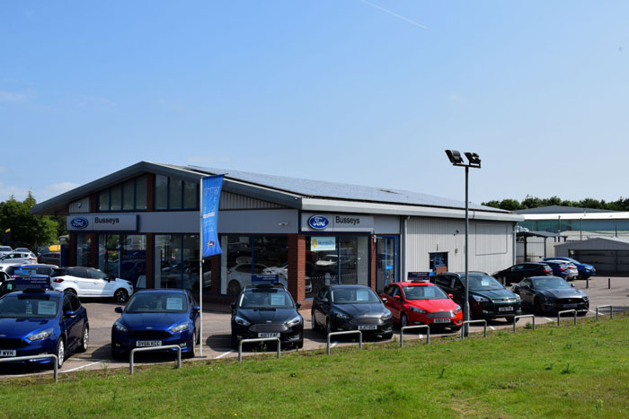 Salesperson Assumed A Customer Couldn&rsquo;t Afford A Car Which Came Back At Him In The Form Of A Pic