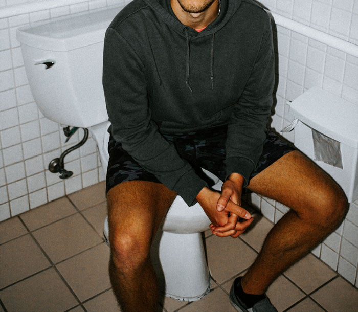 Man Judges Bloody Pads, Not Realizing They Are Due To Giving Birth, Wife Tells Him To Wipe Better Man Judges Bloody Pads, Not Realizing They Are Due To Giving Birth, Wife Tells Him To Wipe Better