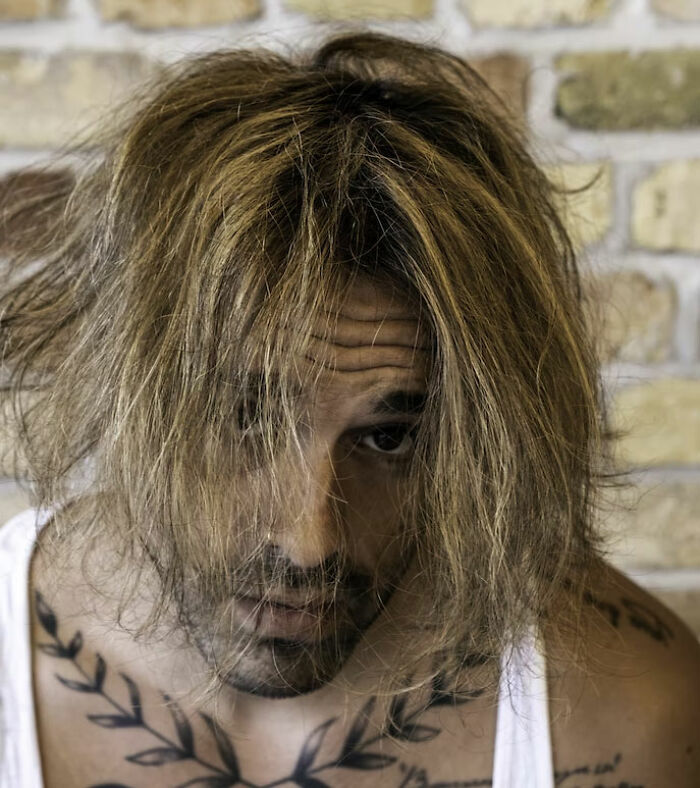 “Invisible Lat Syndrome”: 35 Red Flags That Men See In Other Men, As Shared In This Thread