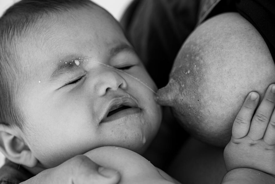 5 Powerful Breastfeeding Photos That Celebrate Motherhood And Empower Women 5 Powerful Breastfeeding Photos That Celebrate Motherhood And Empower Women