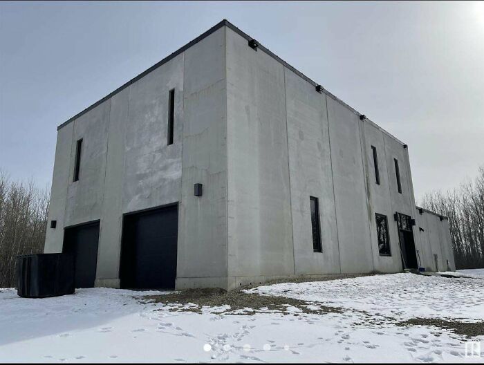 This Beauty Near Me… $850k Outside Edmonton, Ab