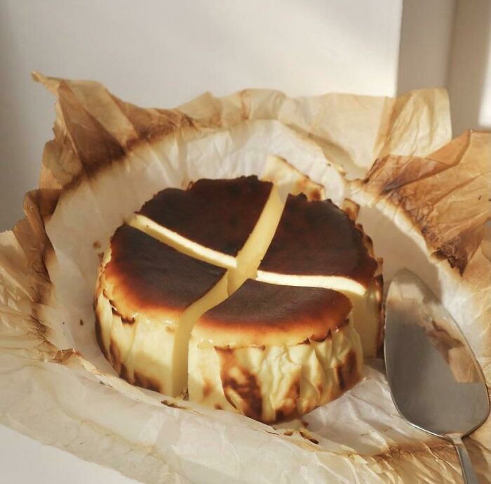 My First Attempt At A Basque Burnt Cheesecake (I’m So Happy With It 🥳)