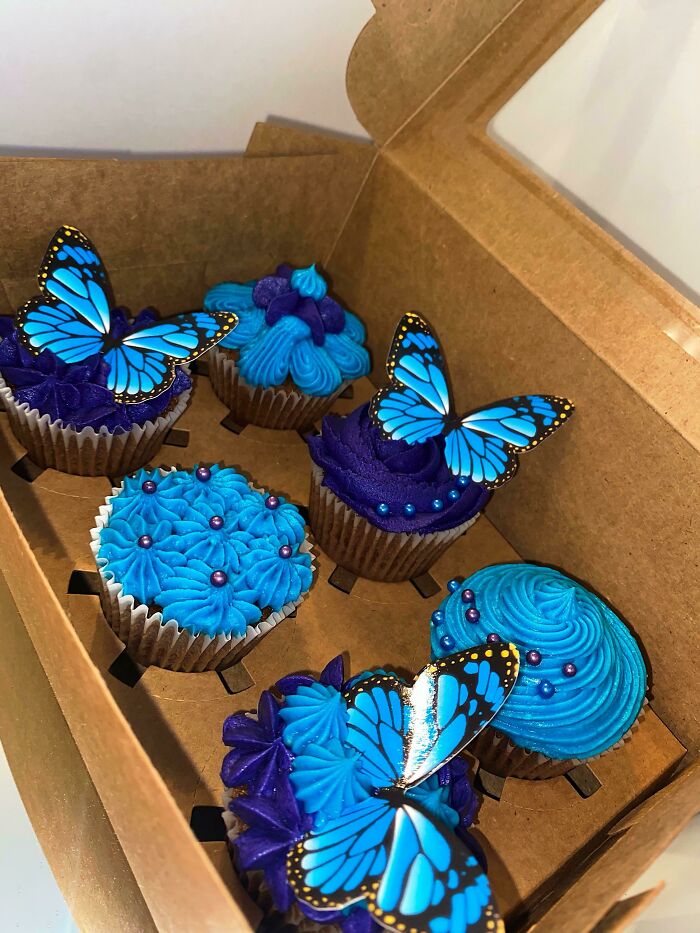 My Best Friend Started A Cupcake Business. How Cute Are These!?