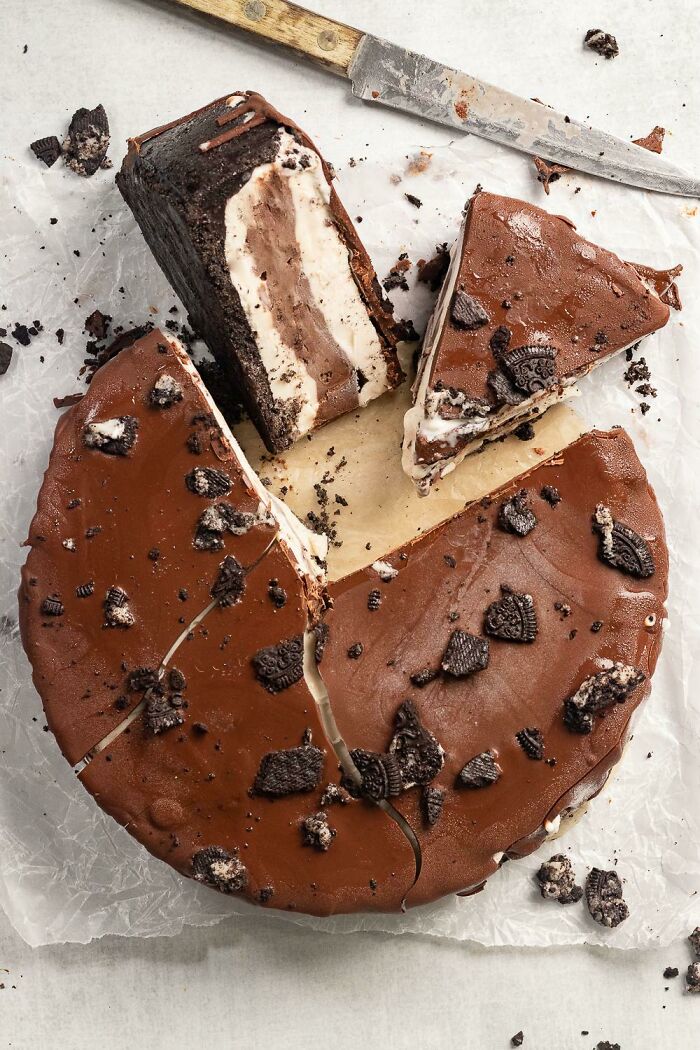 Homemade Oreo Crusted Ice Cream Cake